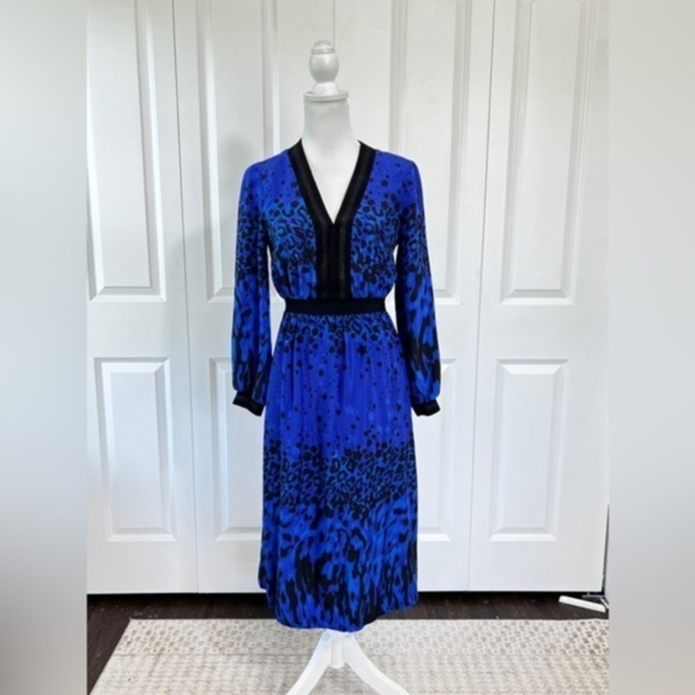 Ted Baker Blue Sheath Dress with Bishop Sleeves and V-Neck